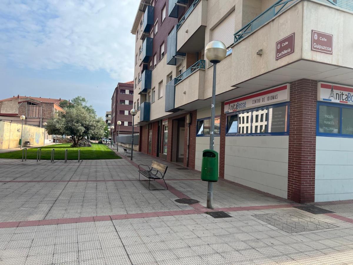 Pool And Confort 3 Habitaciones Y Garaje By Apartamentos Logroño Exterior foto